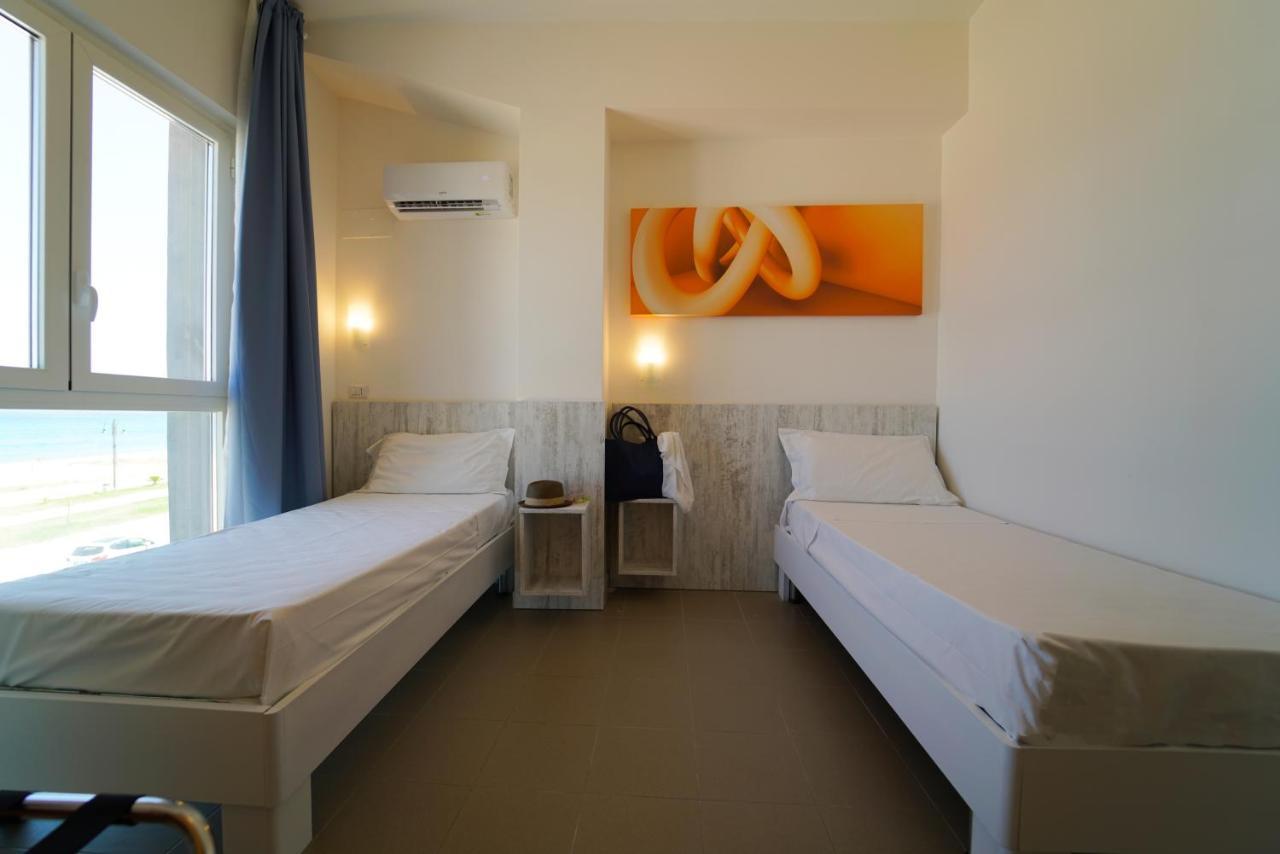 Hotel Rivabella Даволи Экстерьер фото